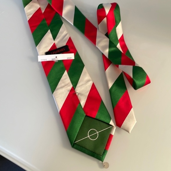🇮🇹  J. Ploenes Italian Silk Tie With Soccer Ball Pendant - Picture 6 of 9